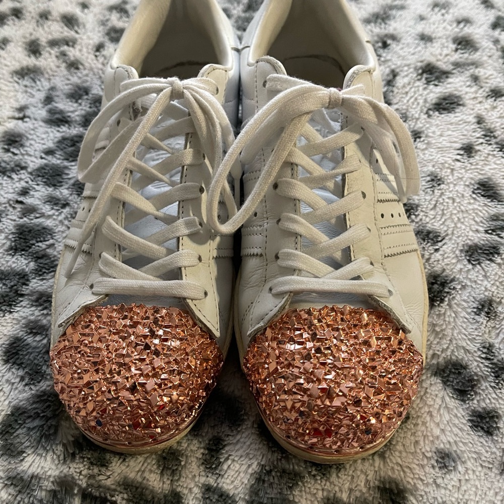 ADIDAS Originals Superstar with metal rose gold toe cap SIZE 7.5